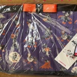 HARVEYS SEATBELT  DISNEY PARKS HALLOWEEN TOTE .